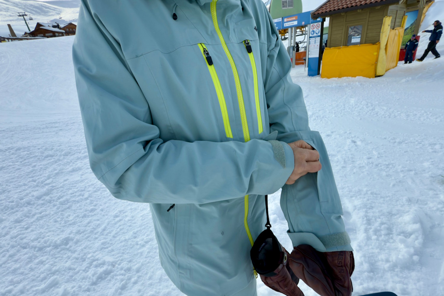 Close-up of a person wearing the Columbia Platinum Peak II jacket