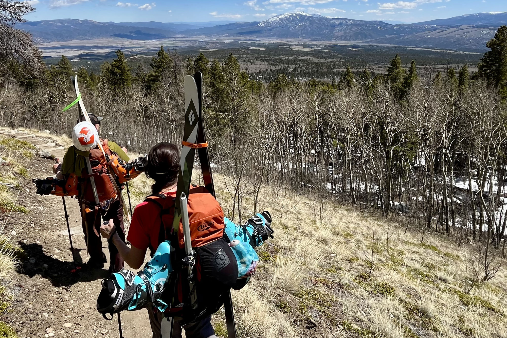 carrying Black Diamond Helio Carbon 88 Skis