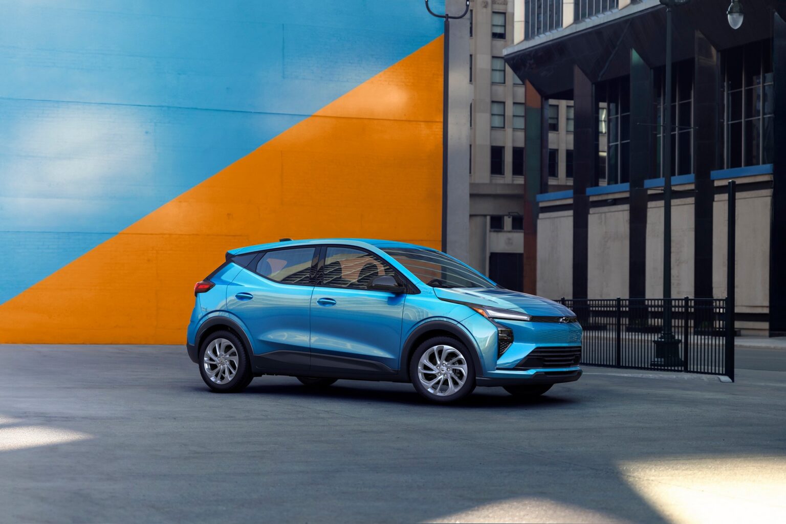 Chevrolet Bolt EV Returns, Barely Changed After 2-Year Sabbatical