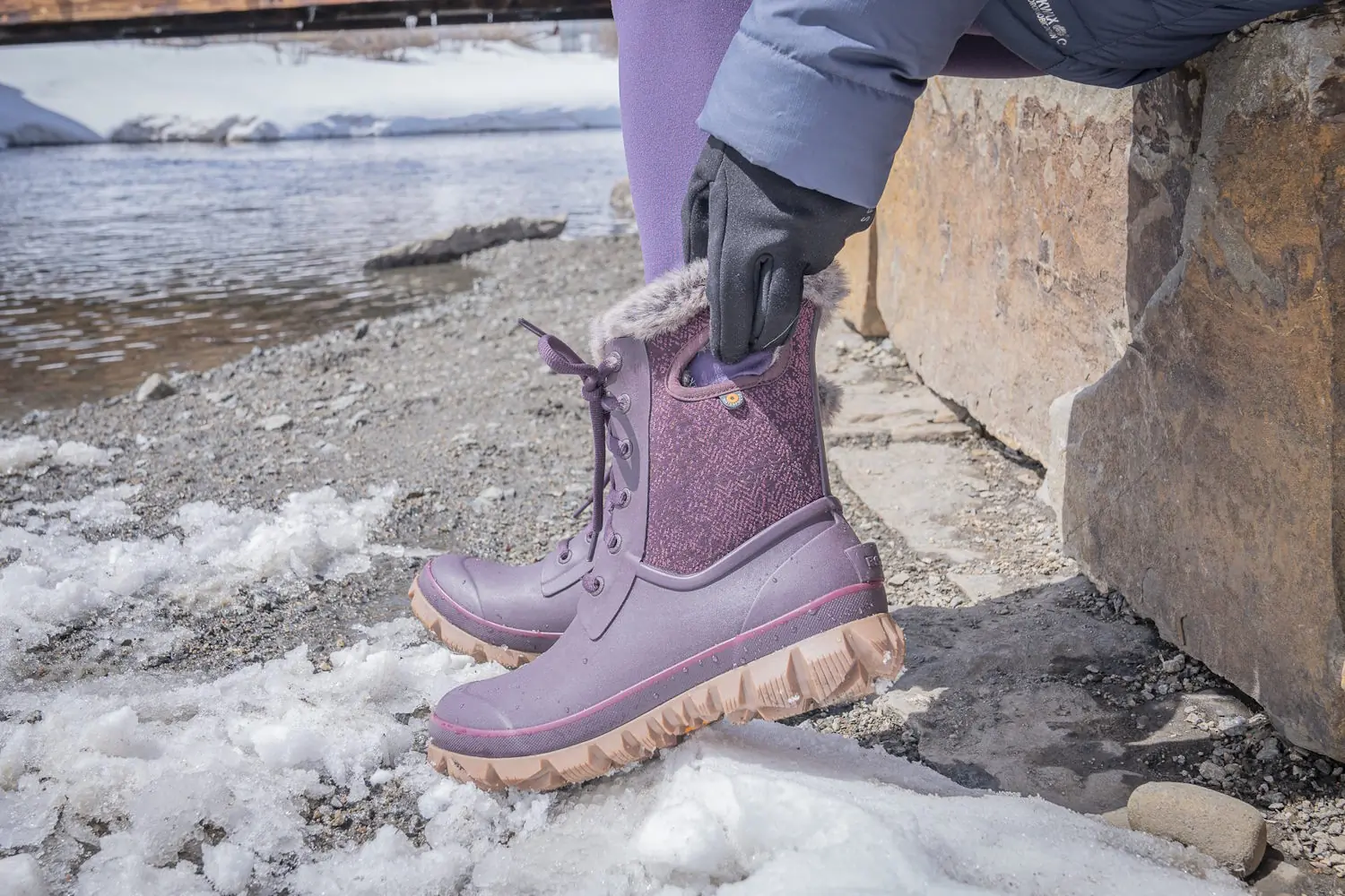 Bogs Arcata Faded women's winter boots in purple with faux fur lining