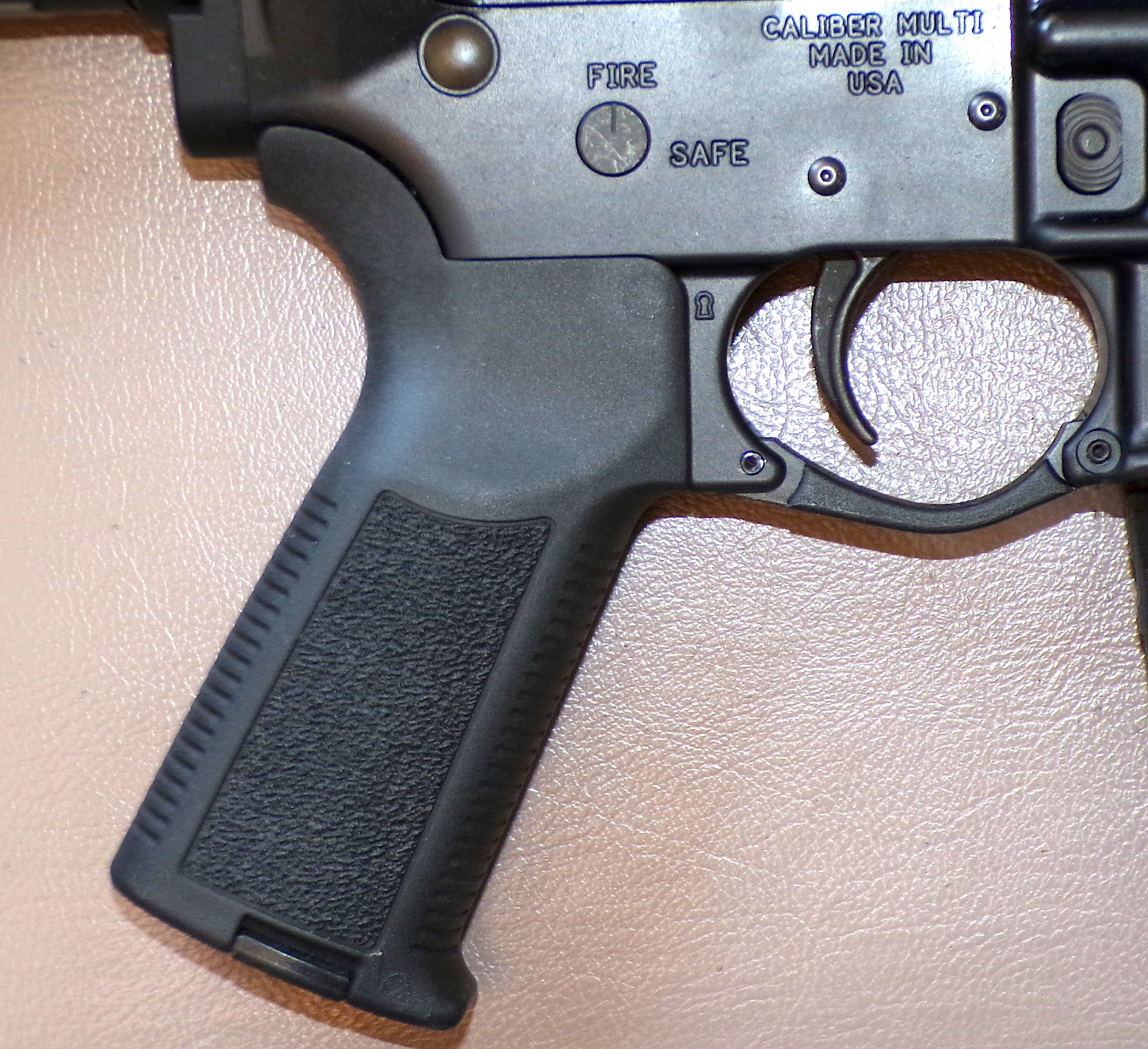 HM-Defense-Defender-grip