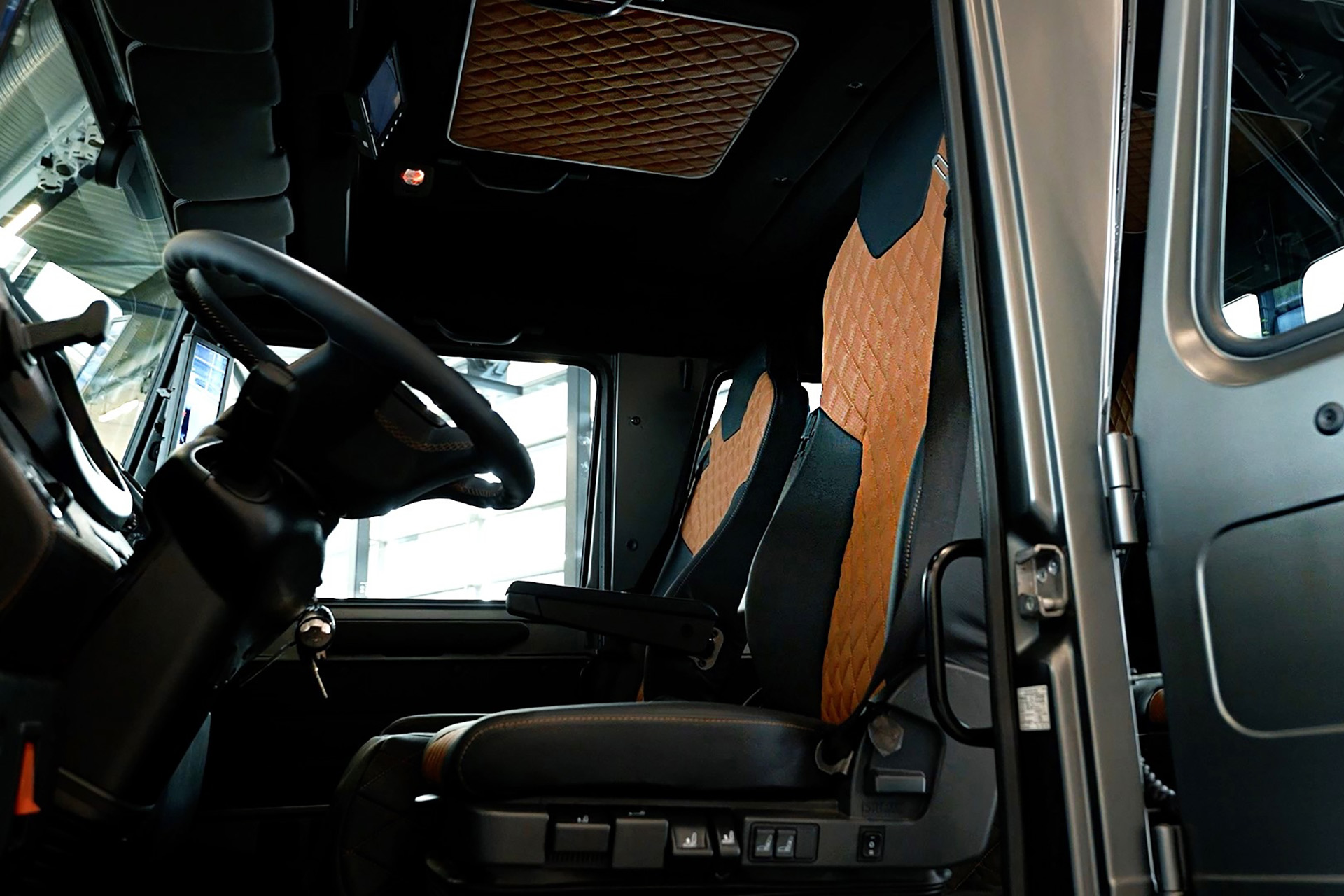 Mercedes-Benz Luxury Unimog