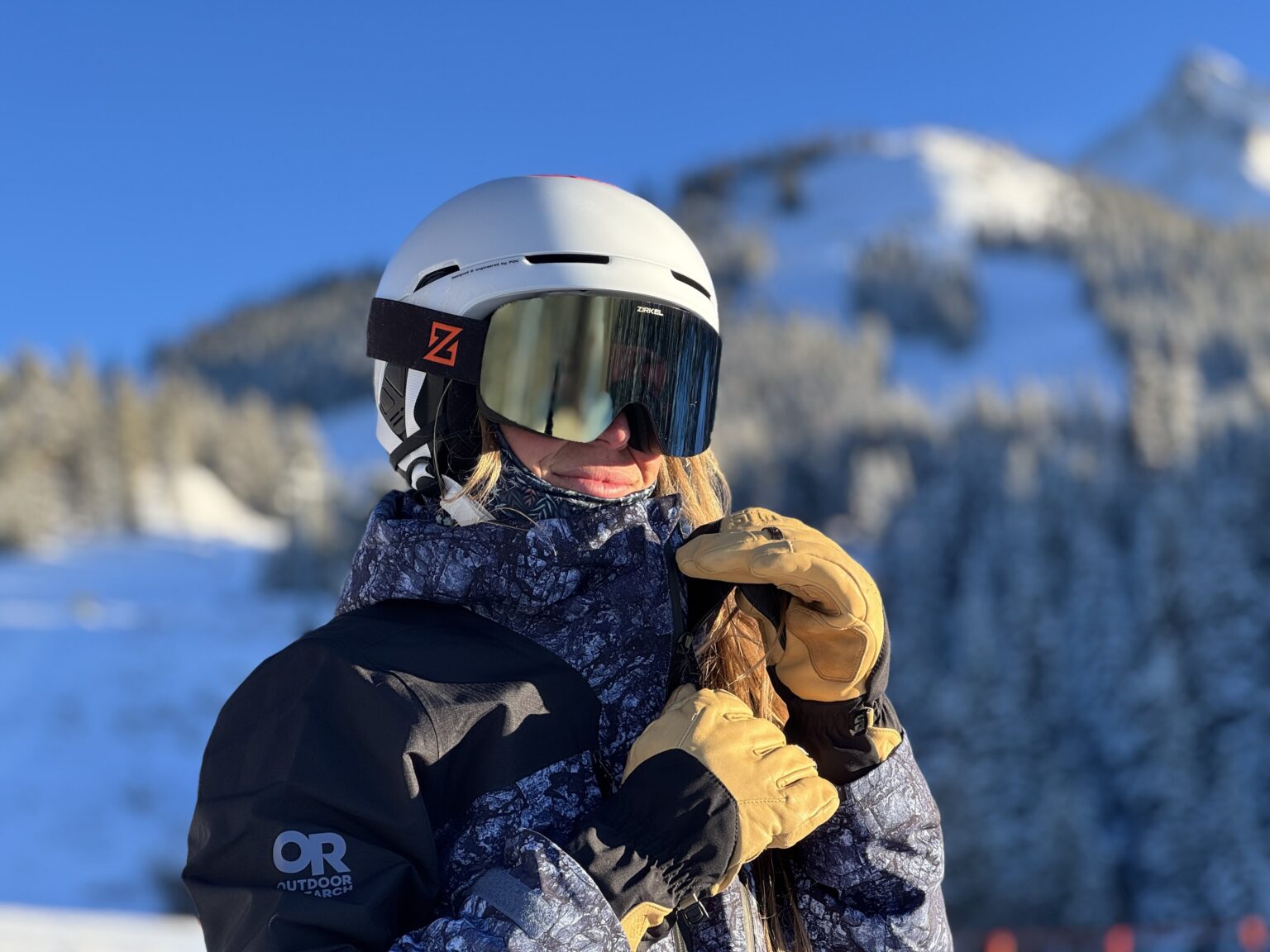 Articulated Armor for Storm Days and Backcountry Missions: Stio Objective LP Insulated Ski Gloves Review Articulated Armor for Storm Days and Backcountry Missions: Stio Objective LP Insulated Ski Gloves Review