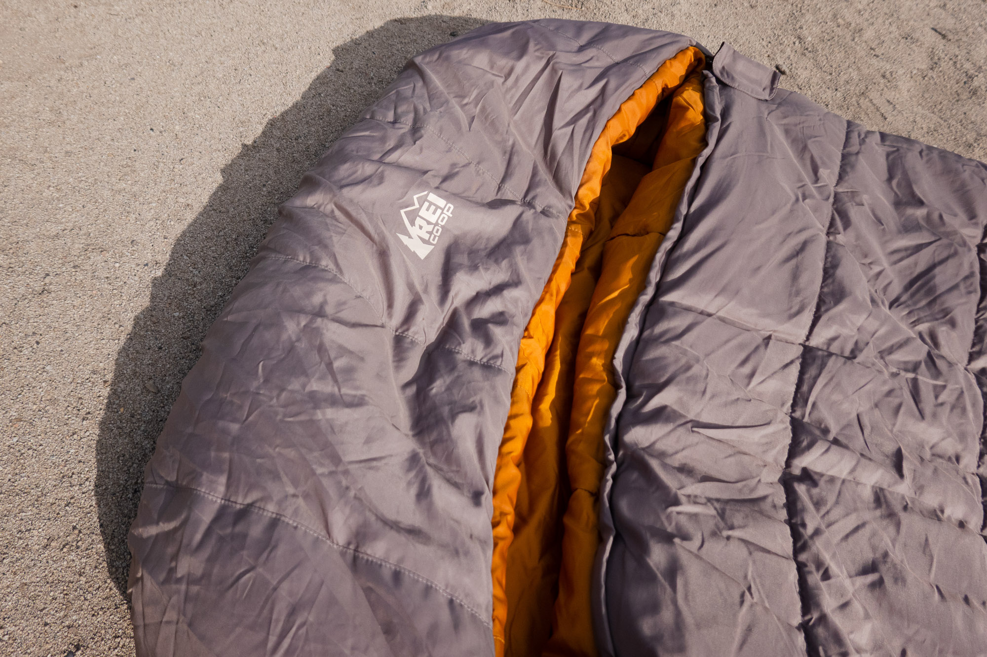 the pillow-sized hood on the siesta sleeping bag
