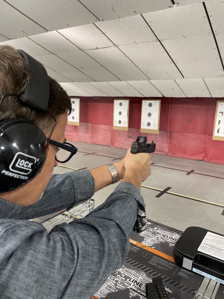 firing glock gen6 pistol
