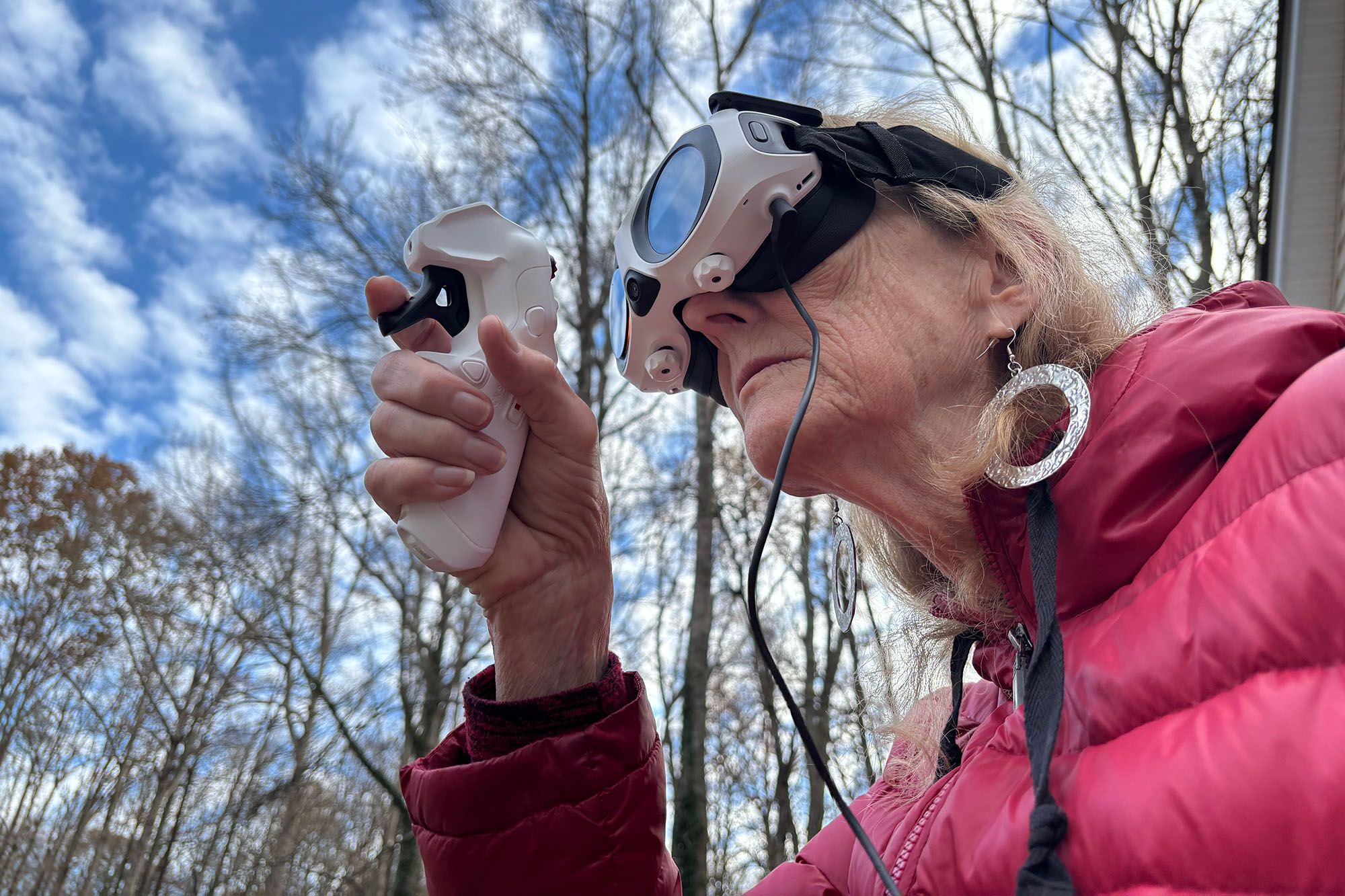 mom with drone antigravity a1