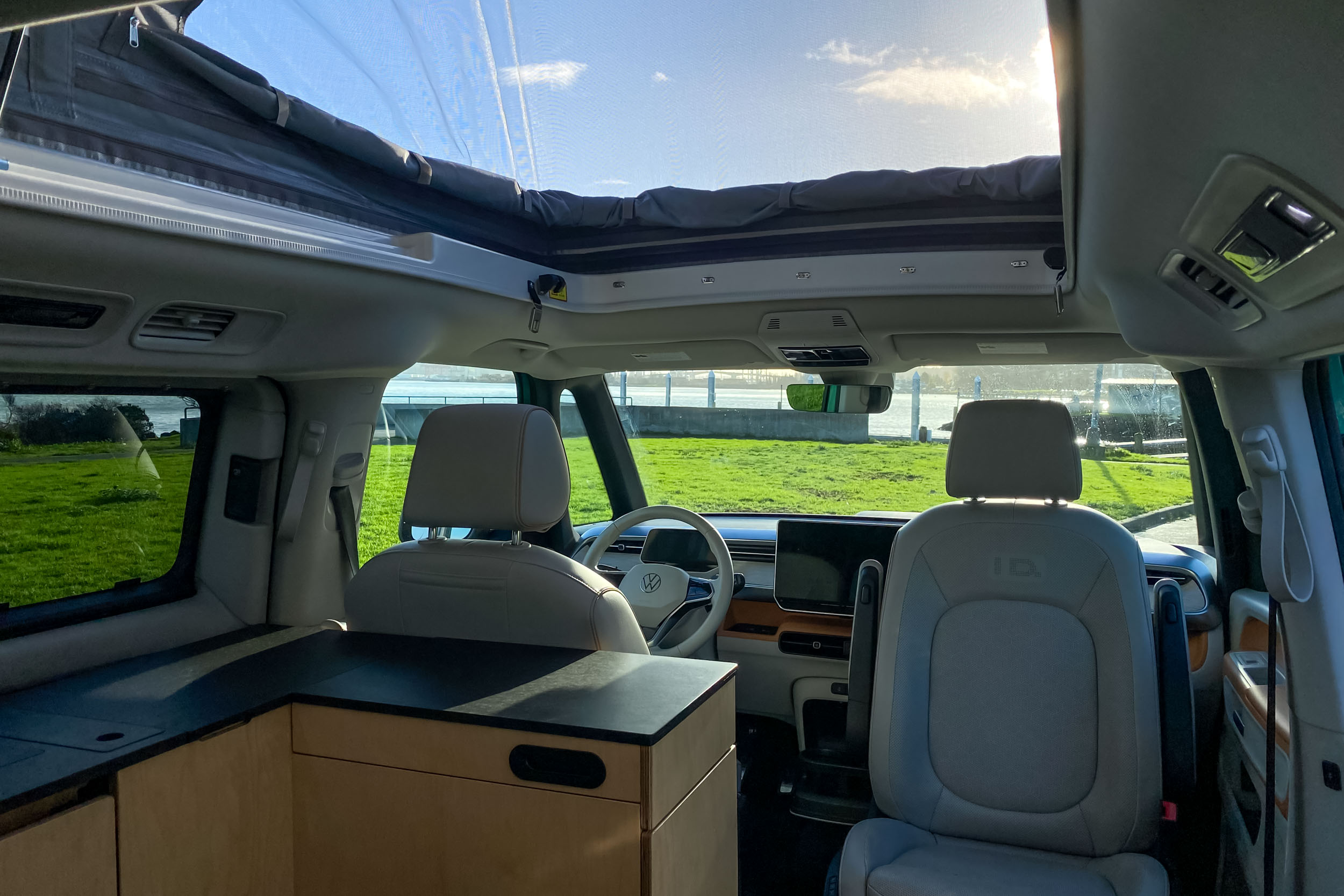 Peace Vans VW ID Buzz pop-top