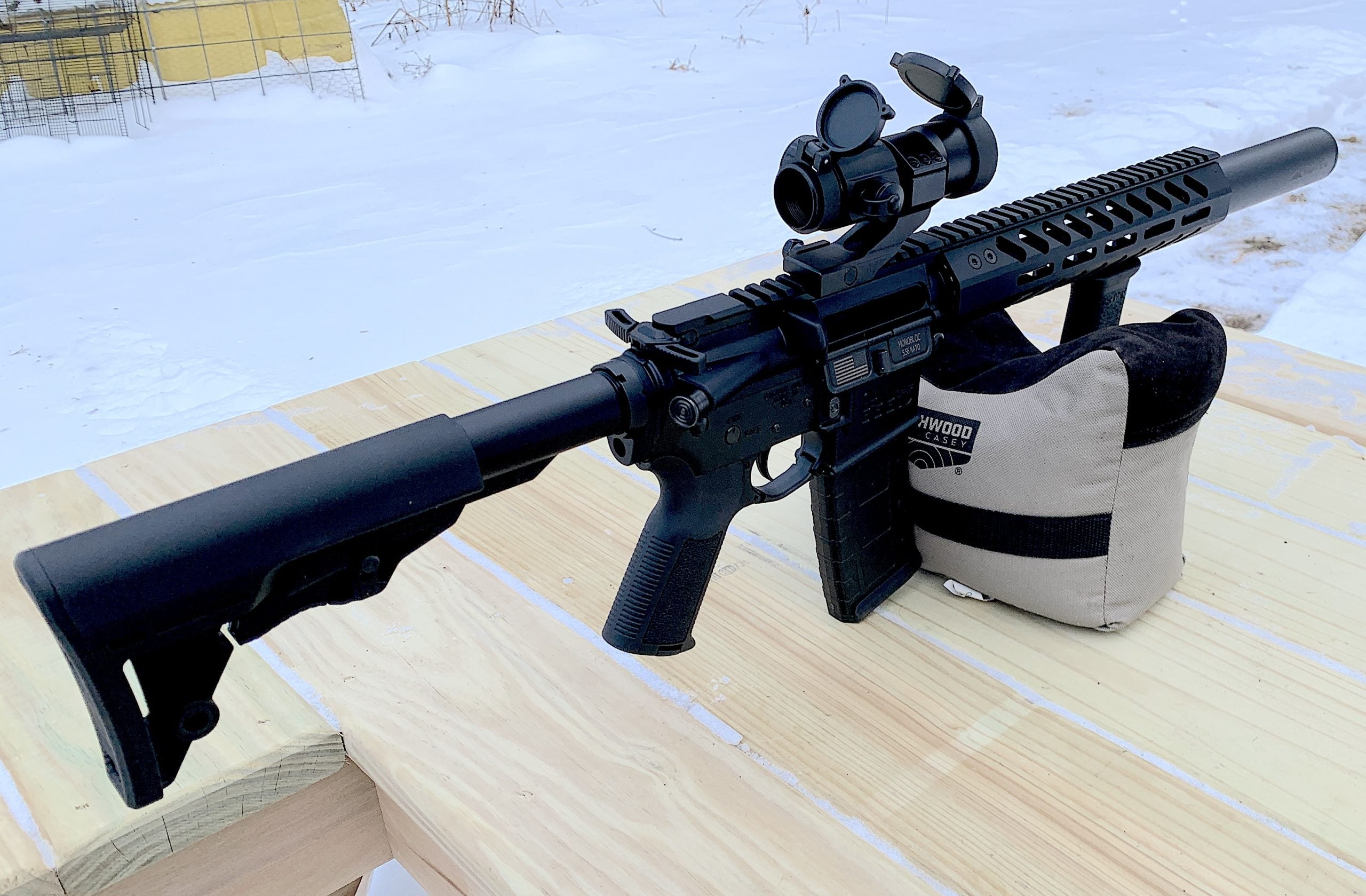 HM-Defense-Stealth-AR-shooting