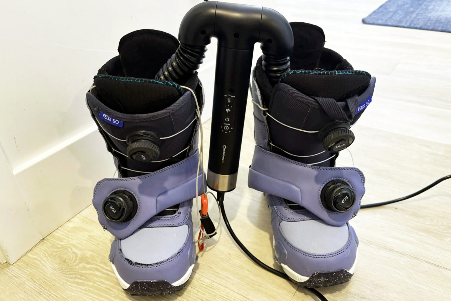 Travel Gear Dryer Doubles as Hair Dryer: Hedgehog GO Review