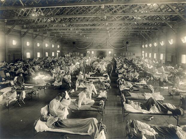 How Soldiers at Fort Riley Helped Spread the Spanish Flu Pandemic During WWI How Soldiers at Fort Riley Helped Spread the Spanish Flu Pandemic During WWI