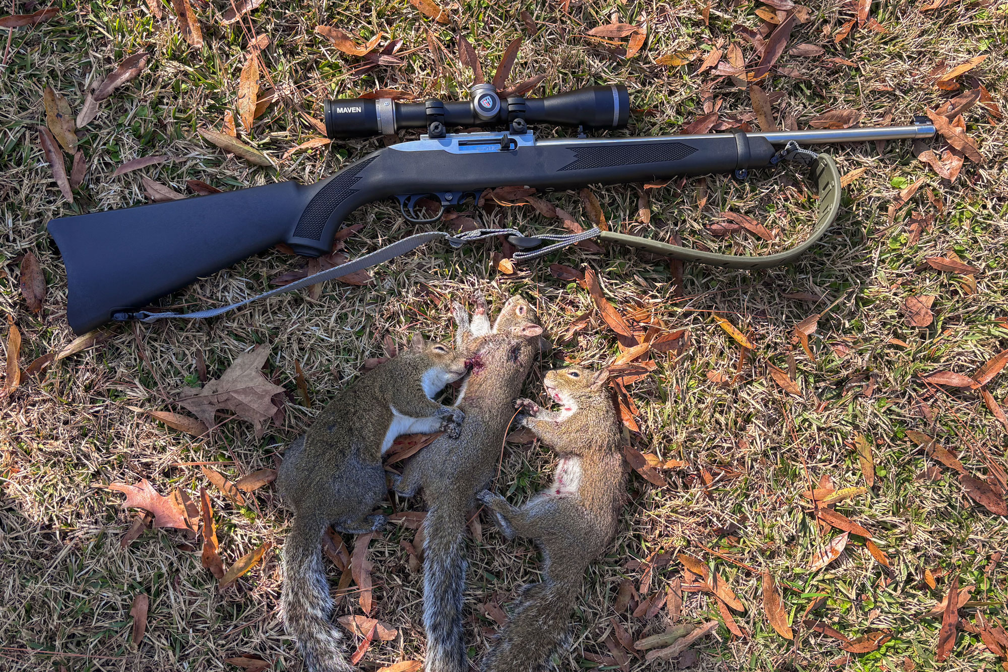 Maven RS.2 2-10x38 on the ground