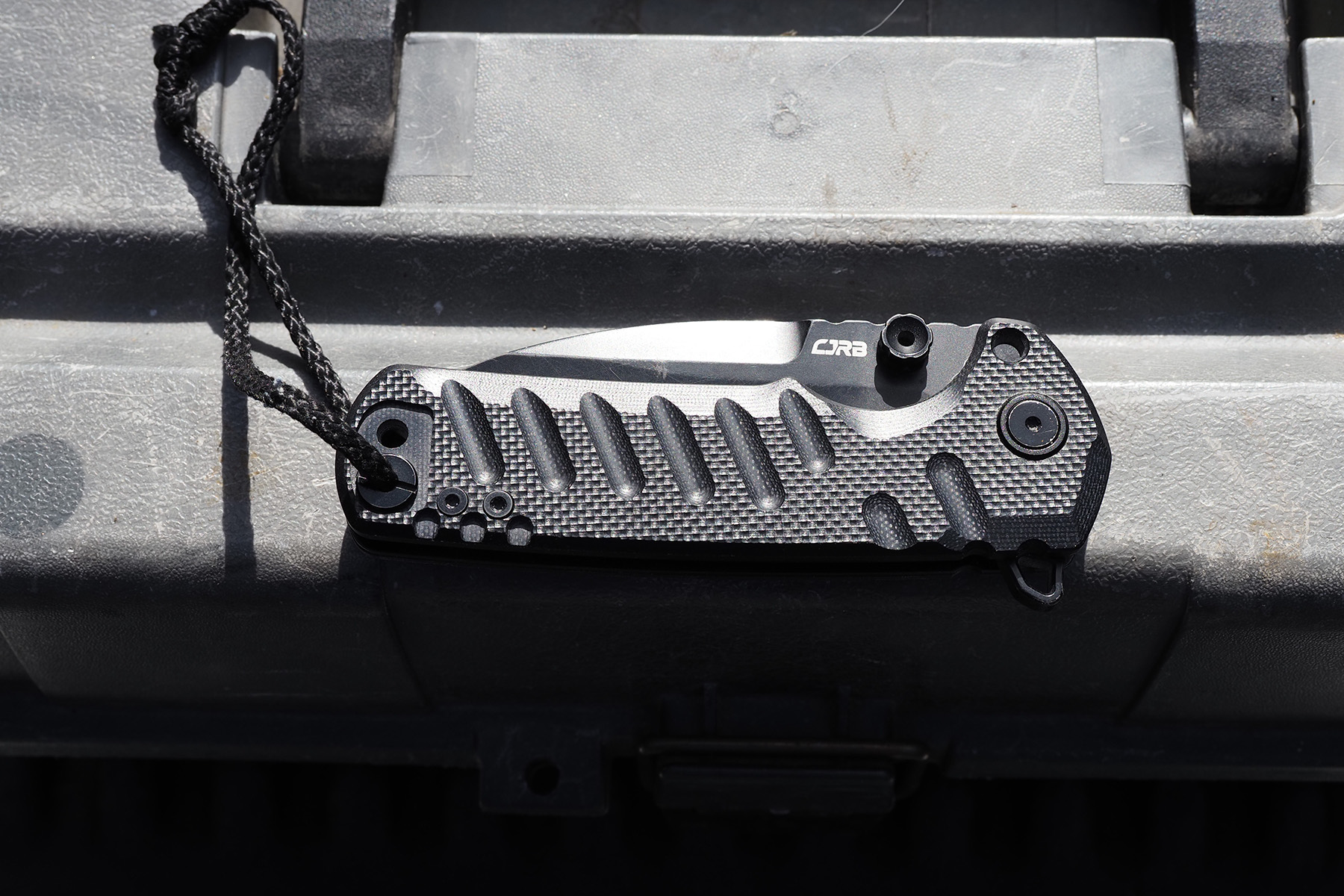 cjrb tundra folded on toolbox