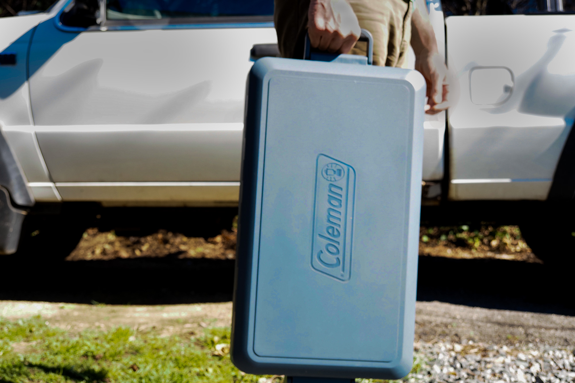 Holding coleman snap n go cooler