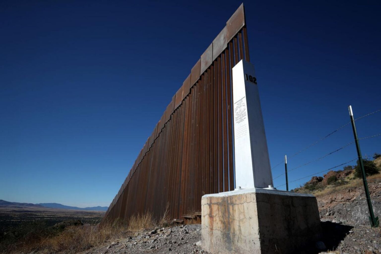 Border Wall Construction Blocks Popular Thru-Hike Border Wall Construction Blocks Popular Thru-Hike