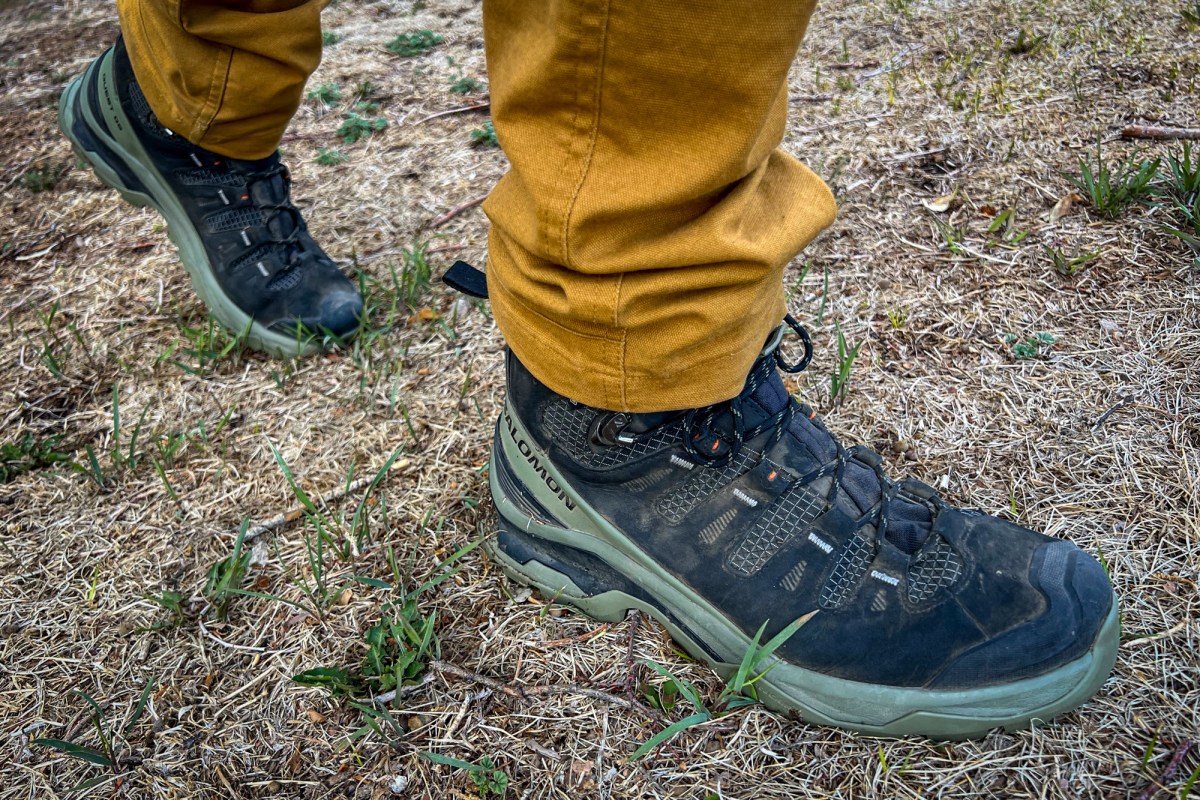 Salomon Quest 5 hiking boot