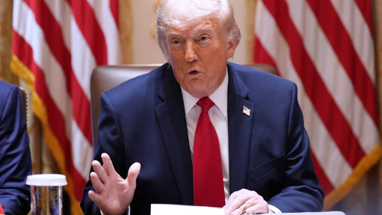 Trump Says Iran ‘Negotiating on Fumes,’ Insists That Midterm Elections Won’t Impact His War Strategy