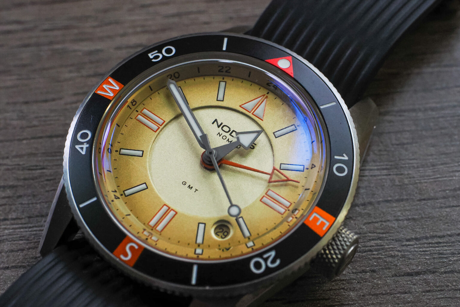 Nodus Nomad Field Watch Review