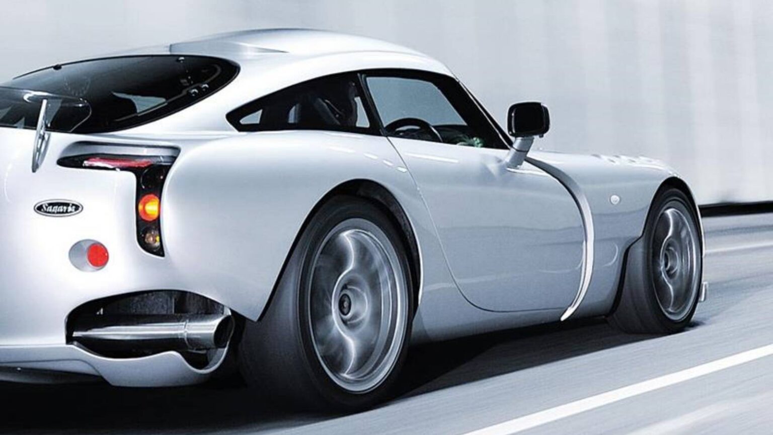 10 Asymmetrical Cars That Gave Conventional Design The Middle Finger 10 Asymmetrical Cars That Gave Conventional Design The Middle Finger