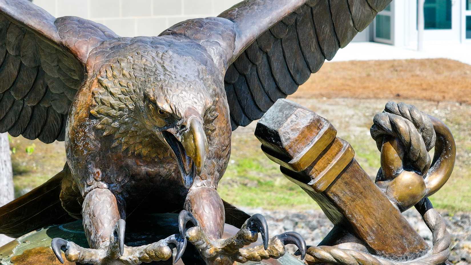 Eagle Globe and Anchor sculpture-eagle-in front of Museum-Credit Carolina Museum of the Marine