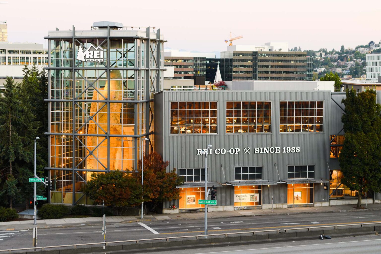 REI Narrows 2025 Losses by 2 Million as Union Boycotts Anniversary Sale