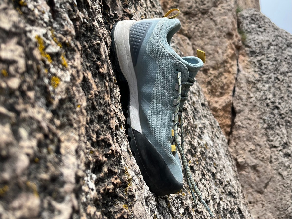 Approach shoe sticky rubber in action.,