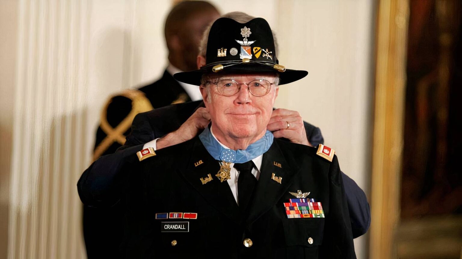 Bruce Crandall, Medal of Honor Pilot Who Flew 22 Rescue Missions at Ia Drang, Dies at 93
