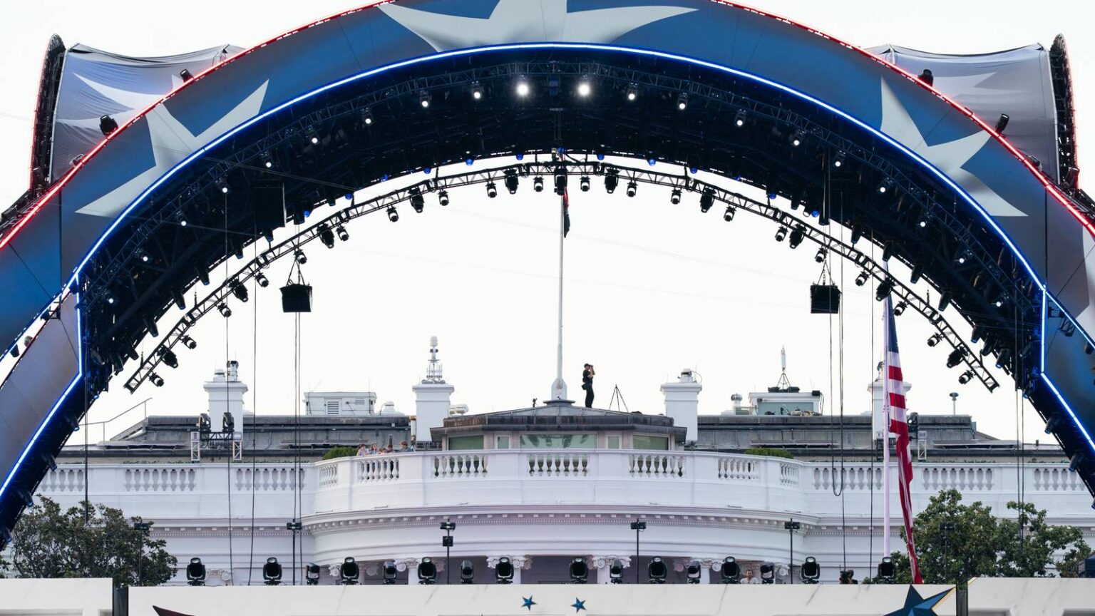 FBI Disrupts a Planned Attack on the White House UFC Cage-Fighting Show, Court Papers Say