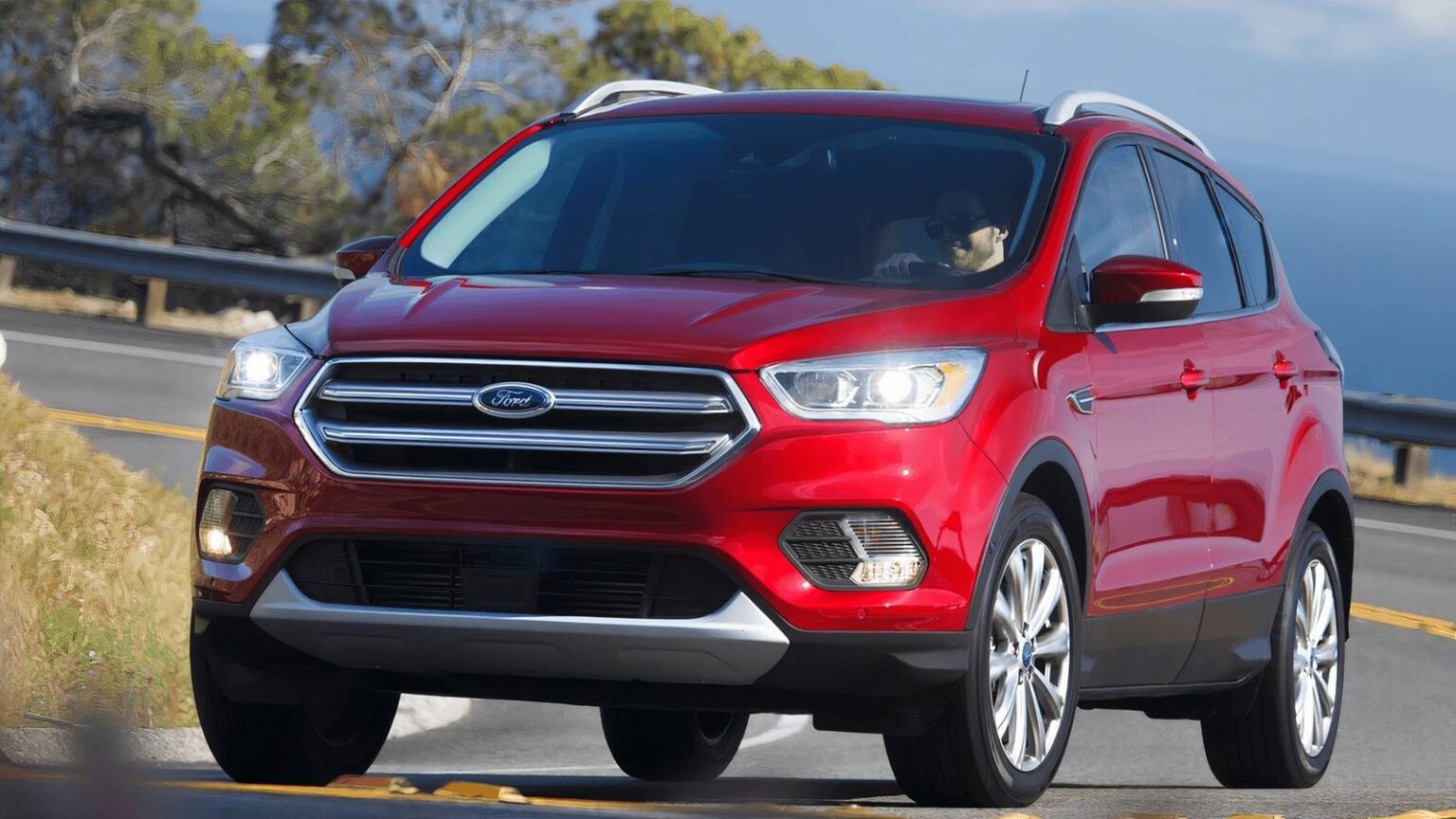 18,000 Ford Escape SUVs Recalled for Power Window Pinch Risk 18,000 Ford Escape SUVs Recalled for Power Window Pinch Risk