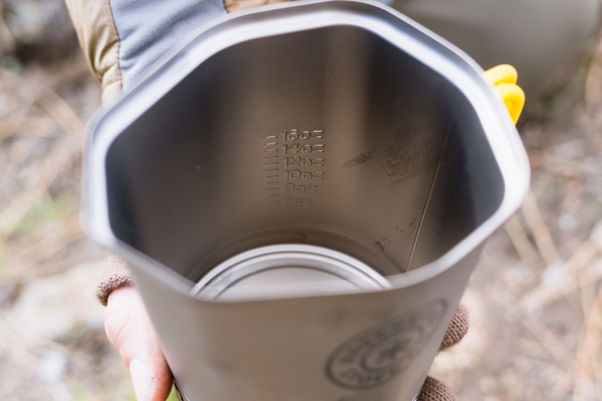 Measurement marks inside the Roughridge cook pot