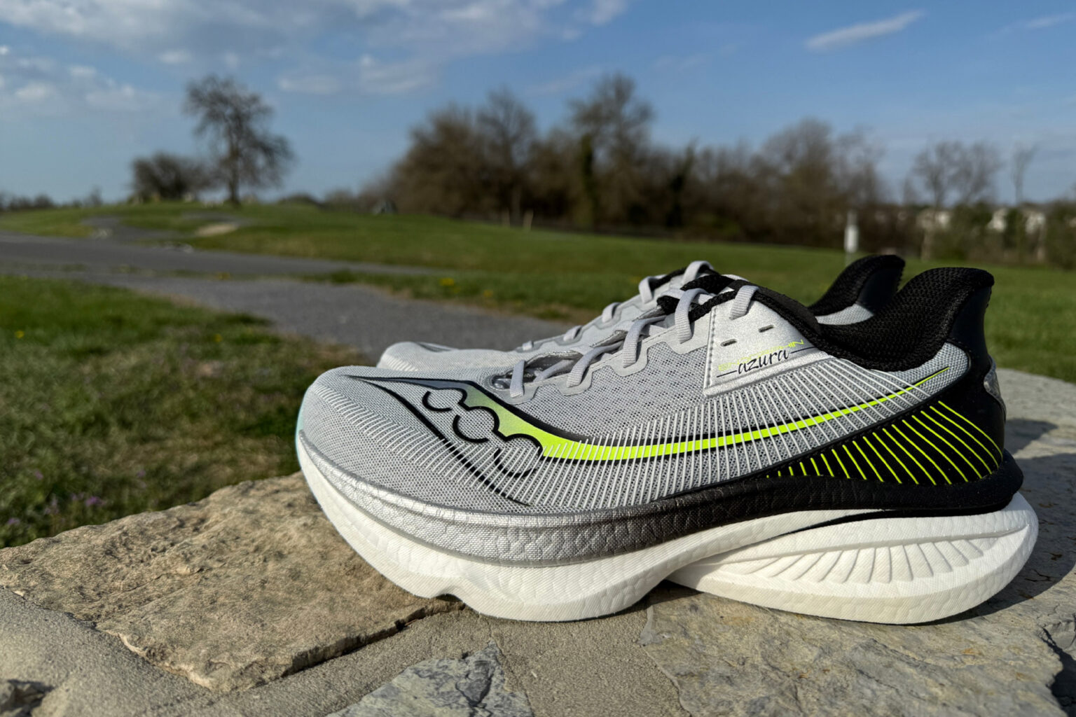 Saucony Endorphin Azura Review | GearJunkie