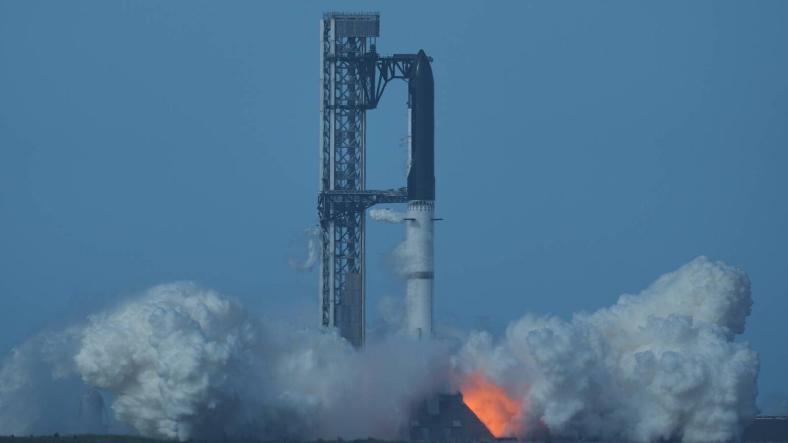 SpaceX Starship Launch Aborted on the Pad at the Last Moment