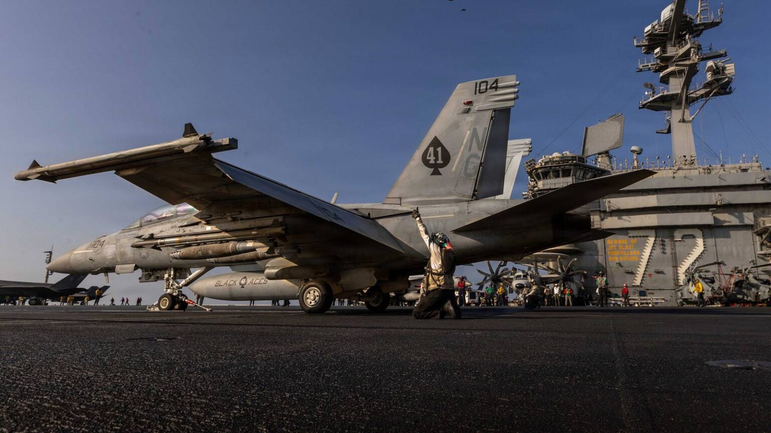 Sixth Day of US, Iran Counterattacks Puts Ceasefire Out of Reach Sixth Day of US, Iran Counterattacks Puts Ceasefire Out of Reach
