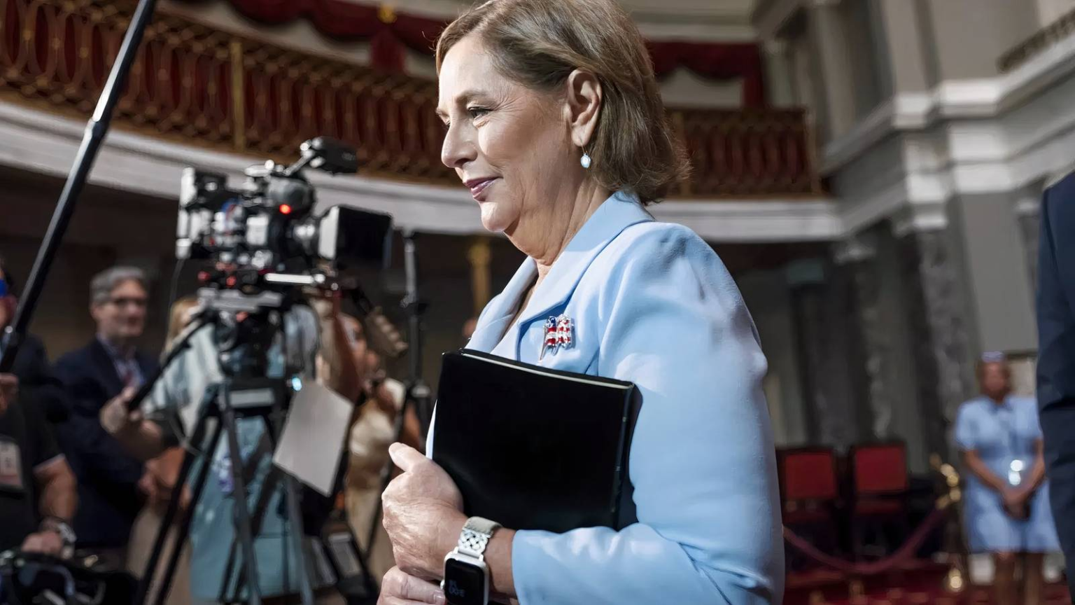 Lindsey Graham’s Sister Backed by Trump as Washington Experience Questioned