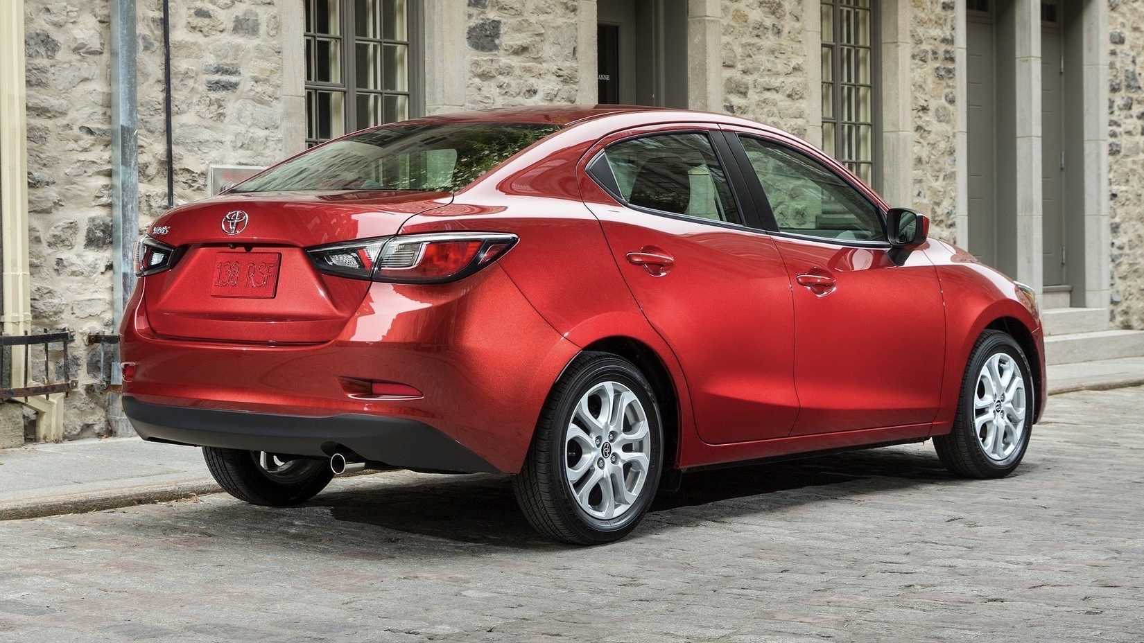 2016 Toyota Yaris Sedan rear, three-quarter