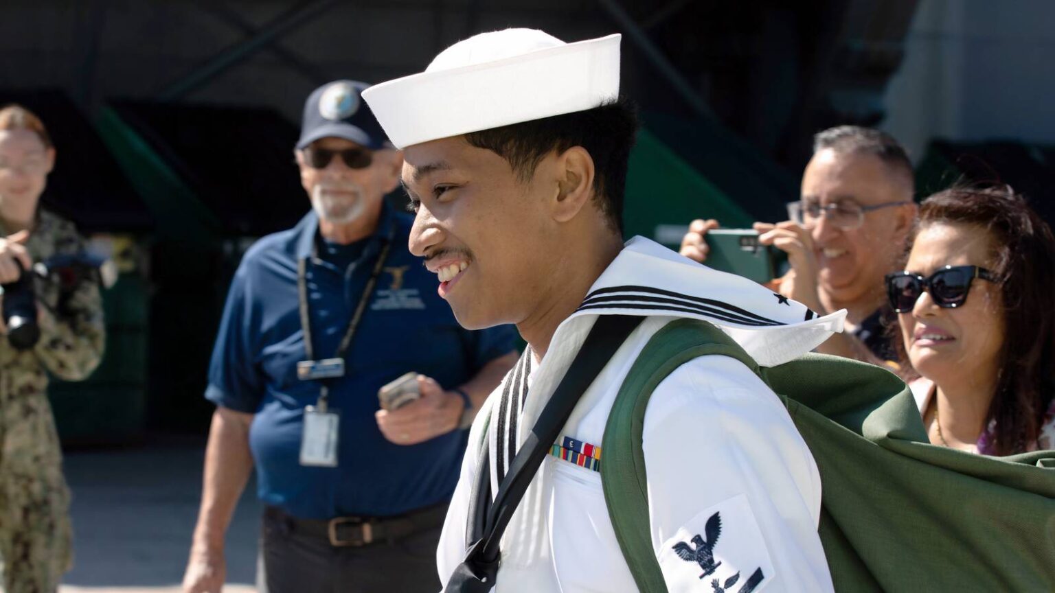 Former Navy SEAL Named to Top Navy Intelligence Post