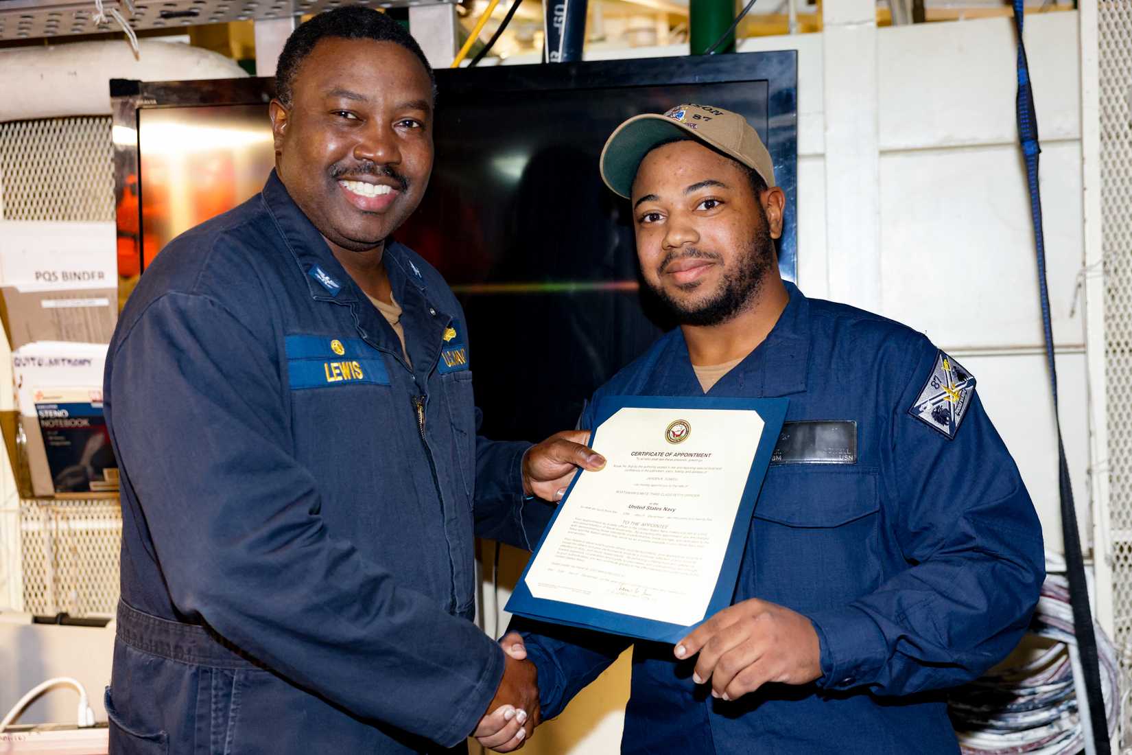 USS Mason Conducts Exercises During Group Sail 