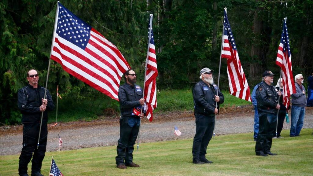 100 Strangers Attend Honors Ceremony for Dead Veterans Whose Remains Were Unclaimed 100 Strangers Attend Honors Ceremony for Dead Veterans Whose Remains Were Unclaimed