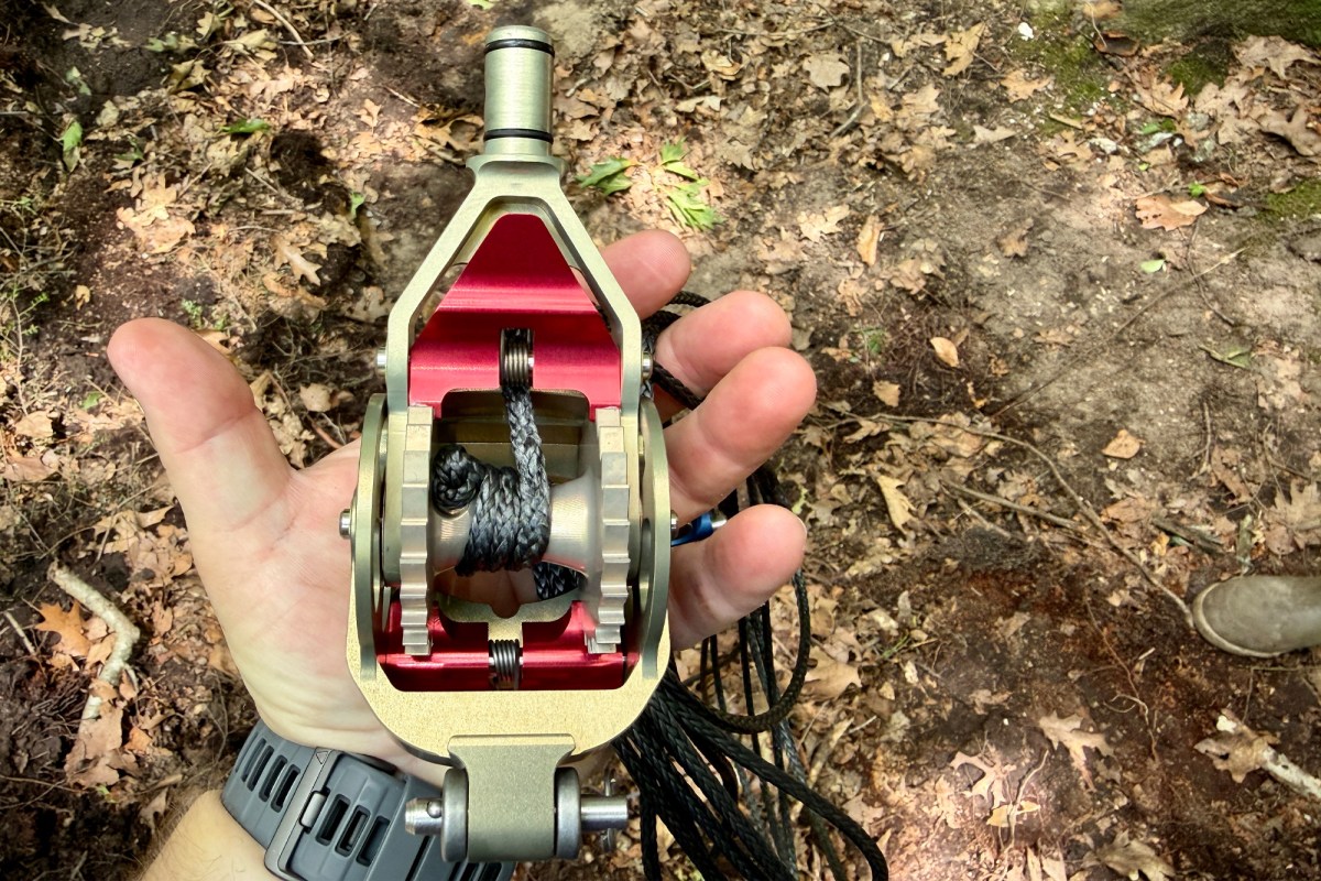 Close-up of the winch spool with rope wrapped around it