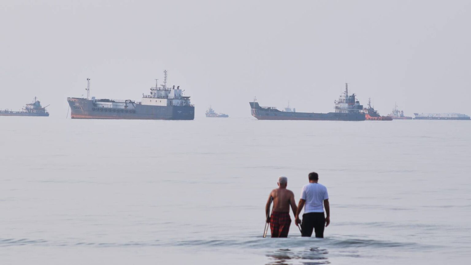 Mediators See Progress in Diplomatic Efforts to Halt Iran War, 2 Regional Officials Say Mediators See Progress in Diplomatic Efforts to Halt Iran War, 2 Regional Officials Say