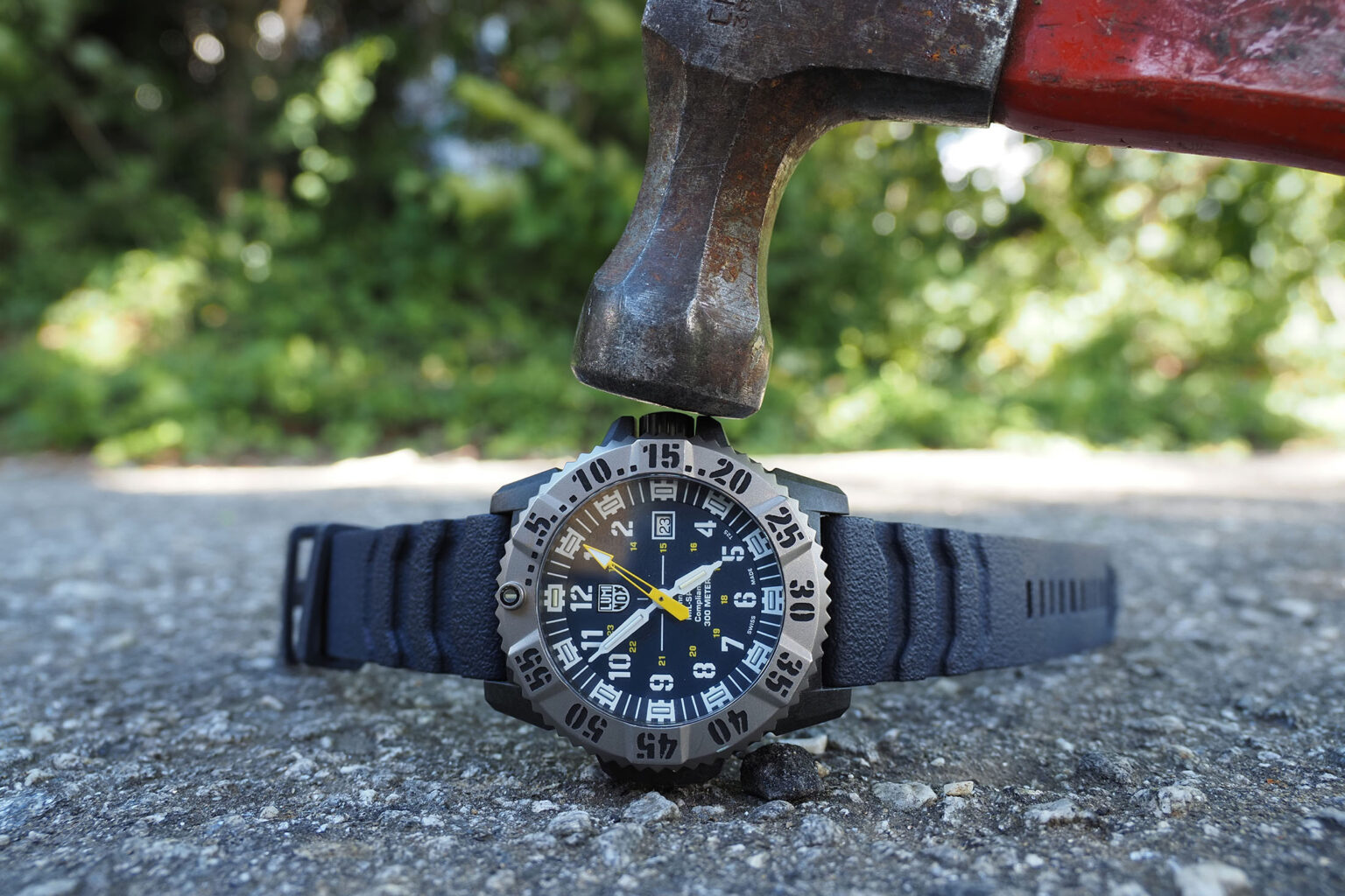 Tough Time: Luminox MIL-SPEC 3350 Review Tough Time: Luminox MIL-SPEC 3350 Review
