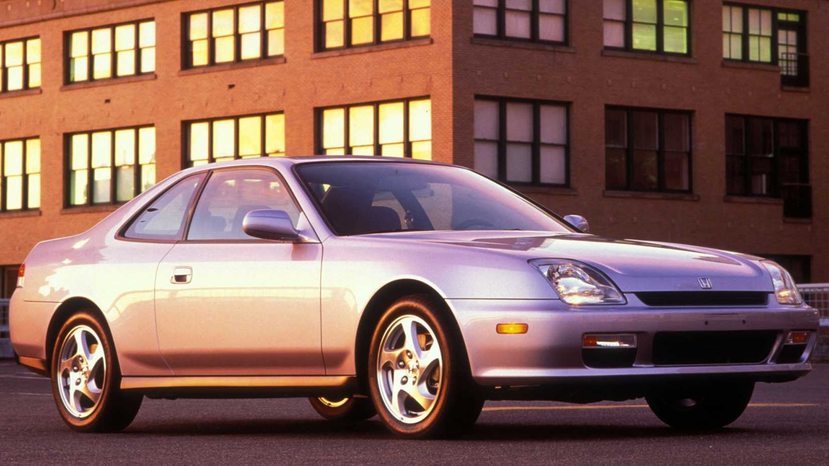 1997 Honda Prelude Silver Front Angled View