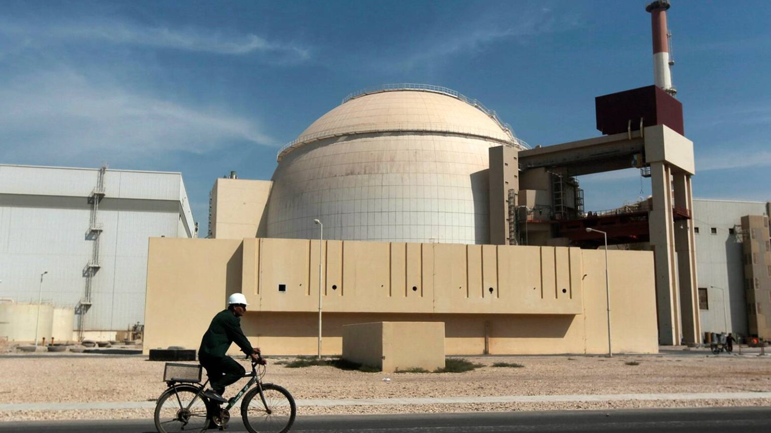  Billion Nuclear Power Plant Deal Between Iran, Russia Bolsters Electrical Grid