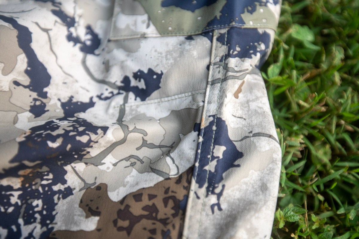 The double seam on the Kings Camo Hunter 2.0