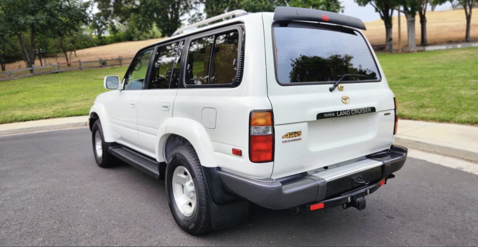 A Museum-Grade 4,700-Mile 1997 Toyota Land Cruiser Is Being Auctioned in Monterey |