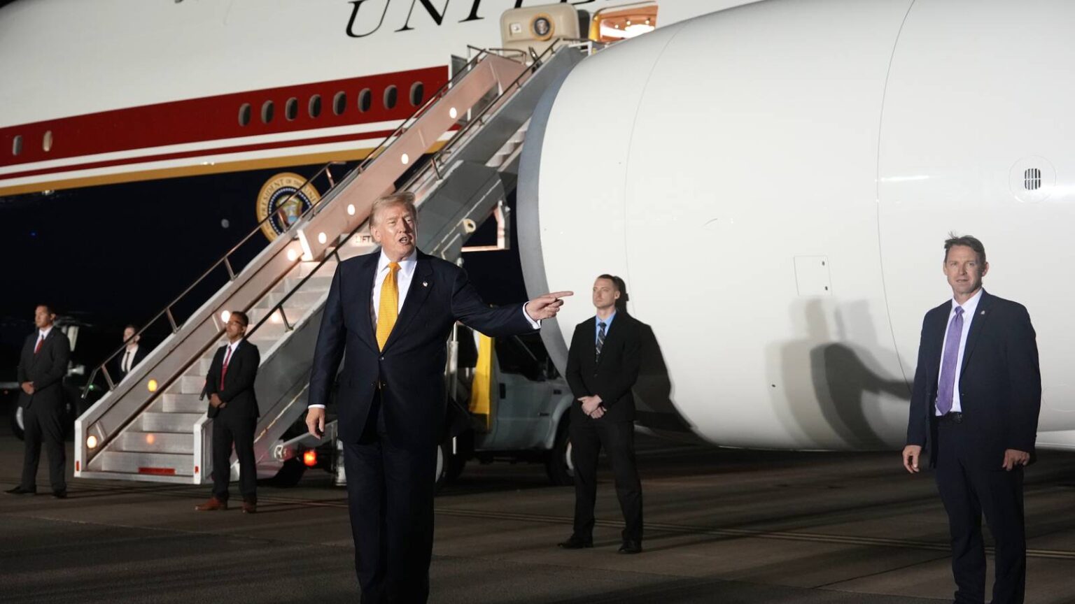 Trump Says Secret Service and the Military Wanted Him off Air Force One in Turkey Due to Threat