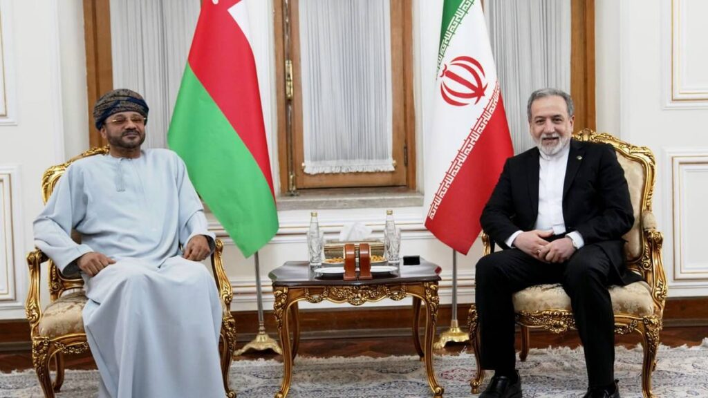 Iran Negotiates With Oman, Warns of Military Ship Ban in Strait of Hormuz