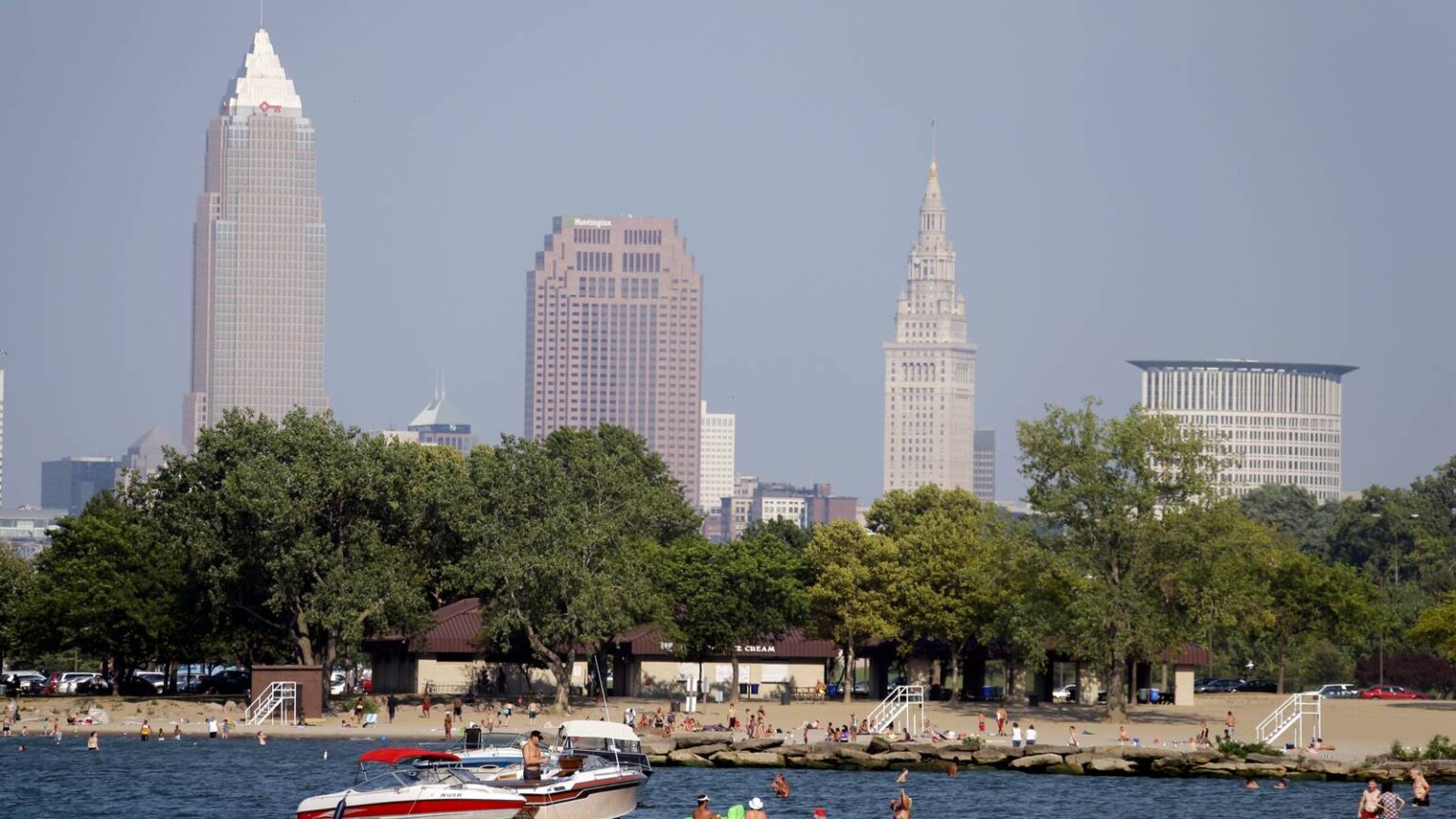 Coast Guard Launches Search for Man, 73, After Boat Overturns on Lake Erie Coast Guard Launches Search for Man, 73, After Boat Overturns on Lake Erie