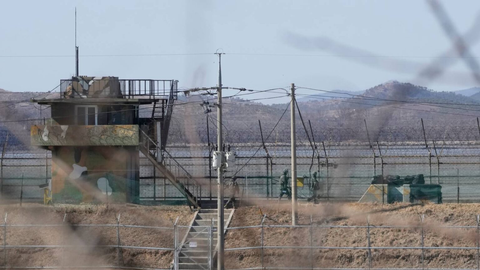 Explosion Injures 3 South Korean Military Officers Inside DMZ Bordering North Korea Explosion Injures 3 South Korean Military Officers Inside DMZ Bordering North Korea