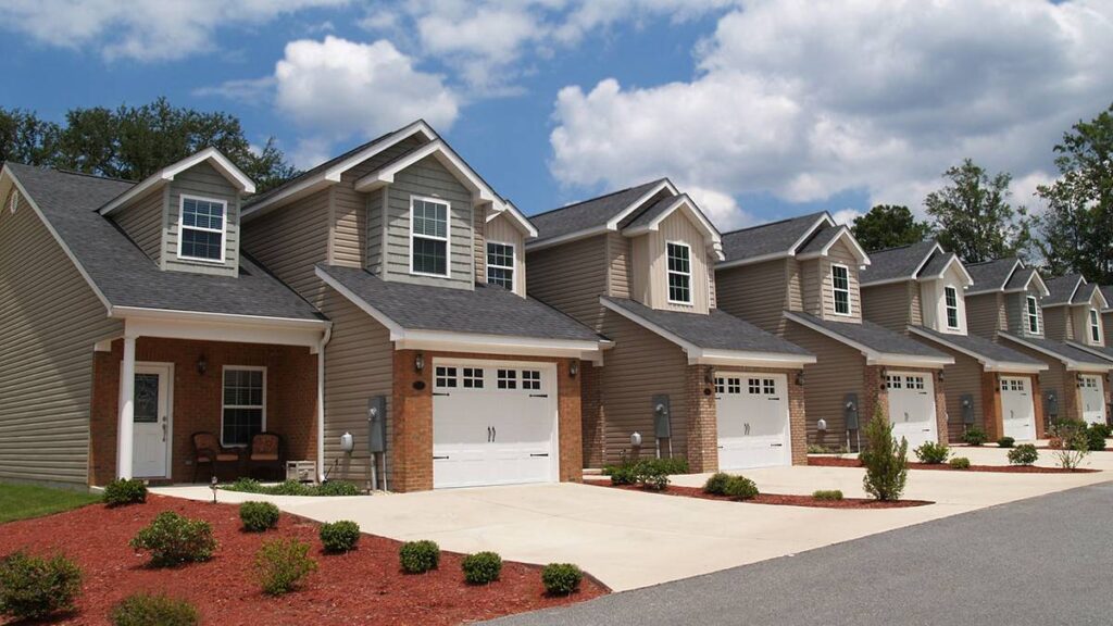 7 Things to Consider Before Moving into Military Housing 7 Things to Consider Before Moving into Military Housing