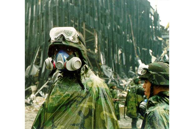 ny-guard-mask-ground-zero-911-wide